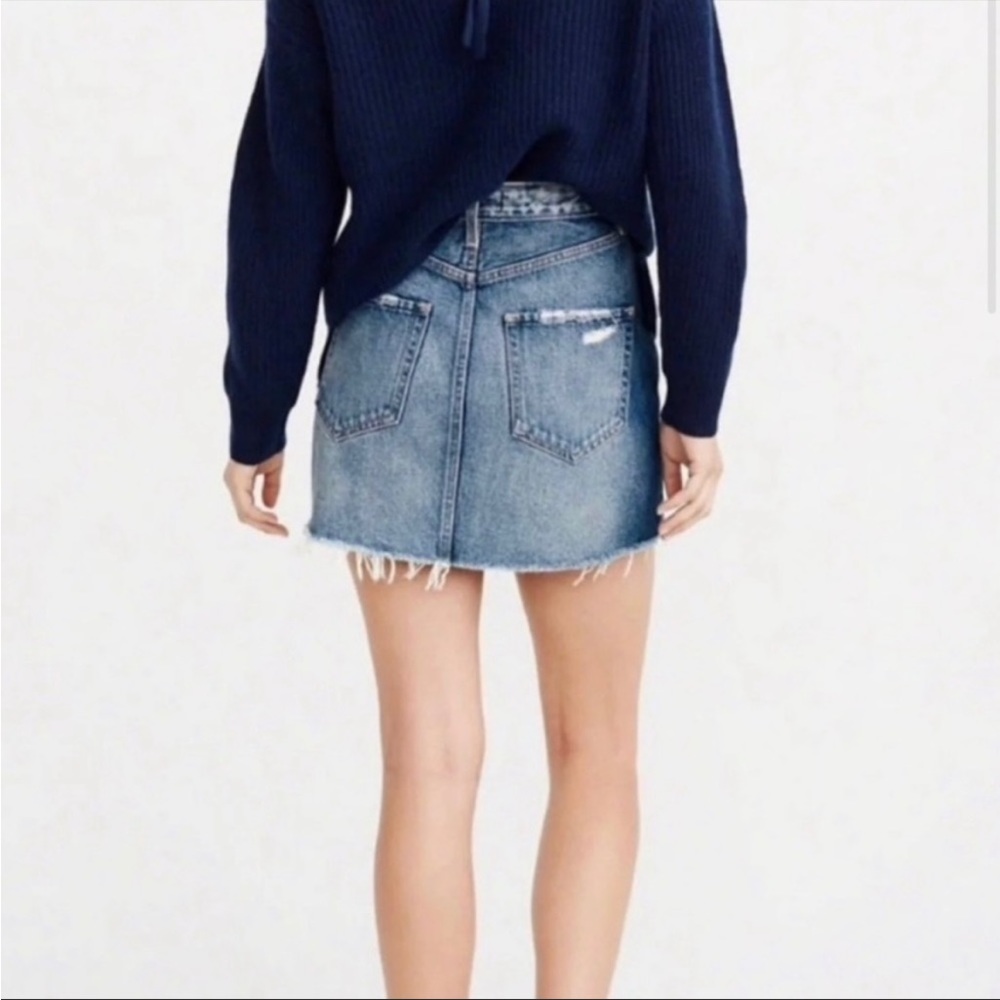 NWOT Abercrombie & Fitch Zoe Vintage A-Line Denim Mini Skirt, Size 28